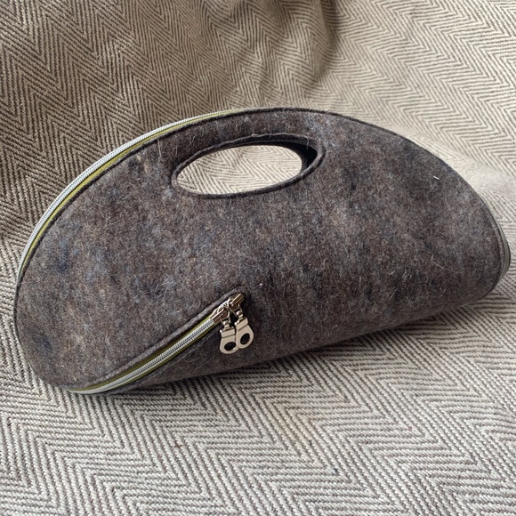 Josh Jakus UM Eco Felt Clutch Bag 13” x 7” - Picture 2 of 14